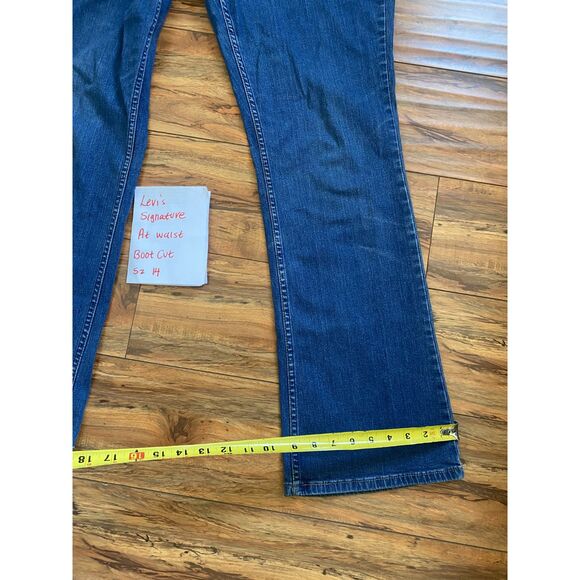Levi's Signature sz 14 At Waist Bootcut - Picture 4 of 7